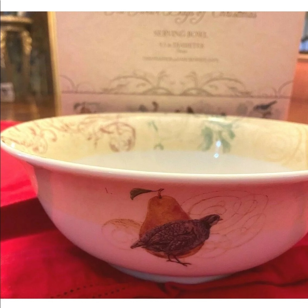 Noble Excellence 12 Days of Christmas 9 1/2” Serving Bowl including box